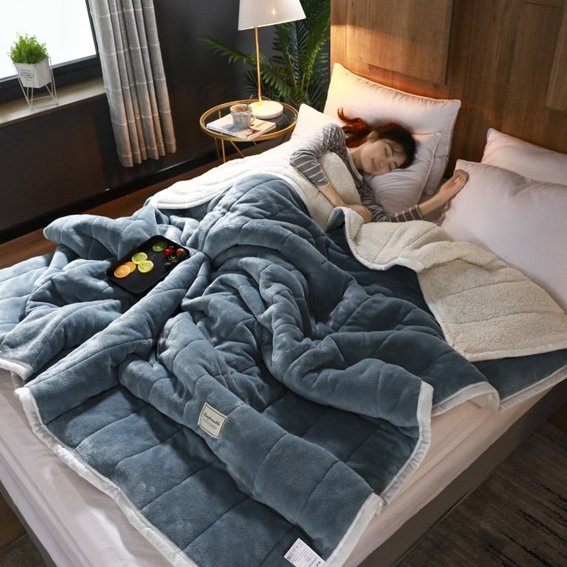 Luxury Fleece Throw Blanket - Soft & Comfortable Essential