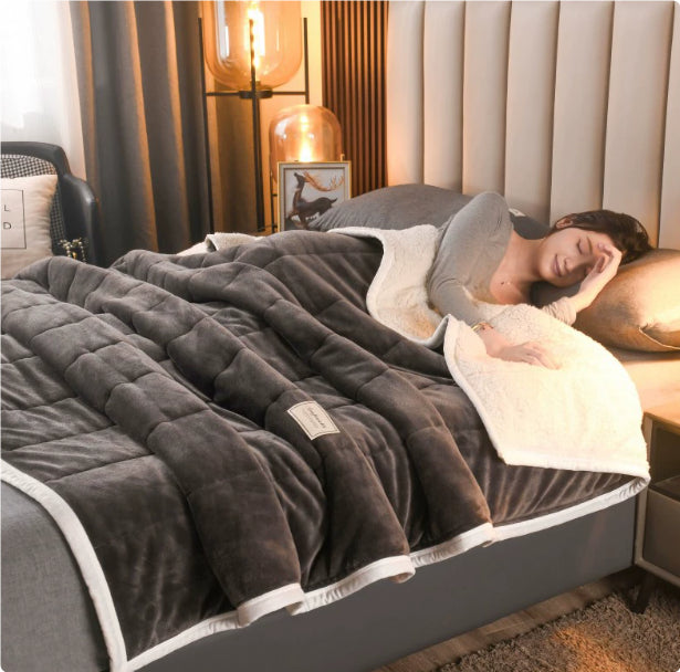 Luxury Fleece Throw Blanket - Soft & Comfortable Essential